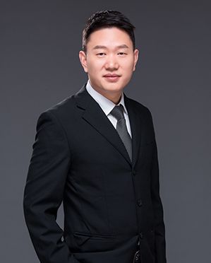 张波 管委会副主任